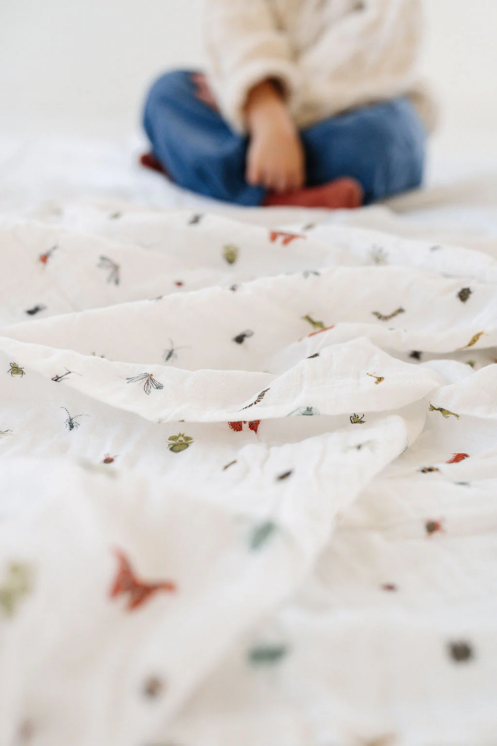 Cutie Crawlies Swaddle - Image 4